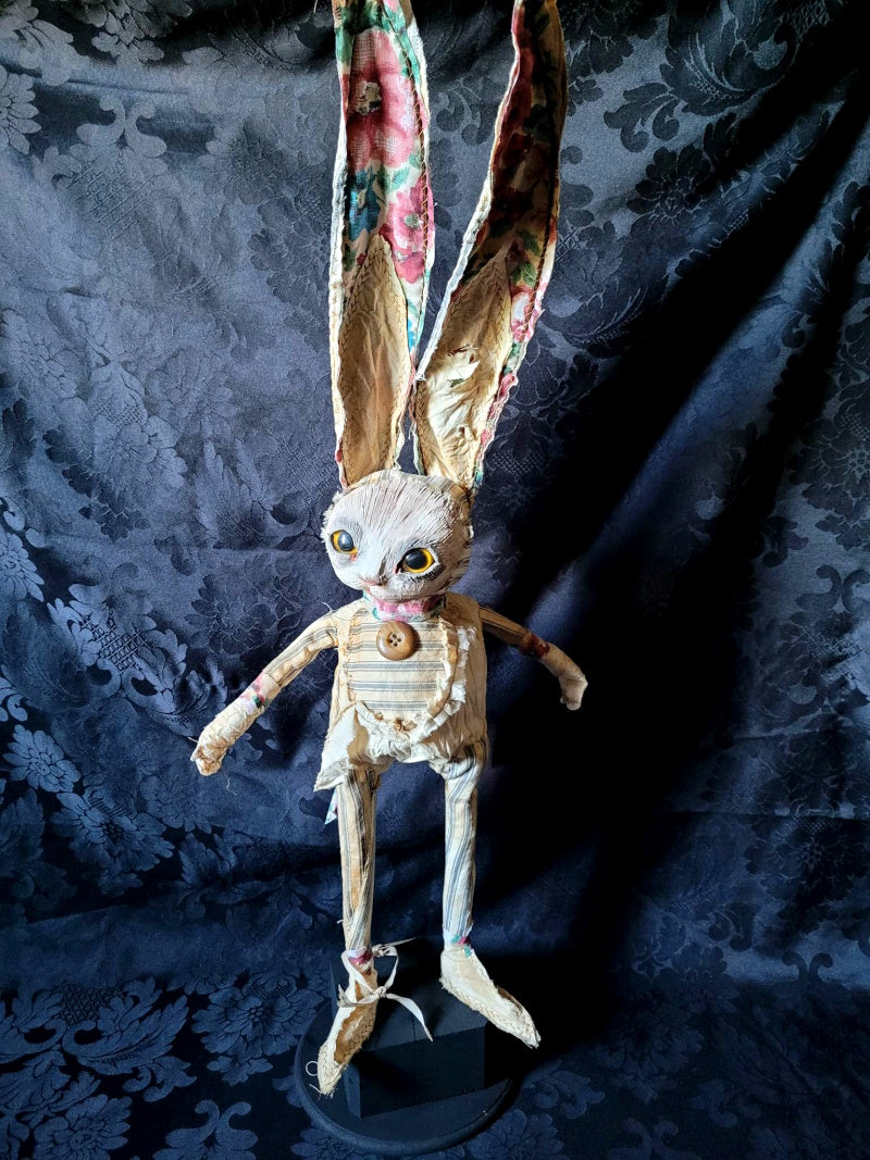 CEPHEUS Rabbit Sculpture