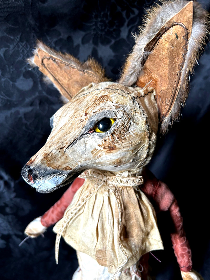 DHARDELOT Fox Sculpture