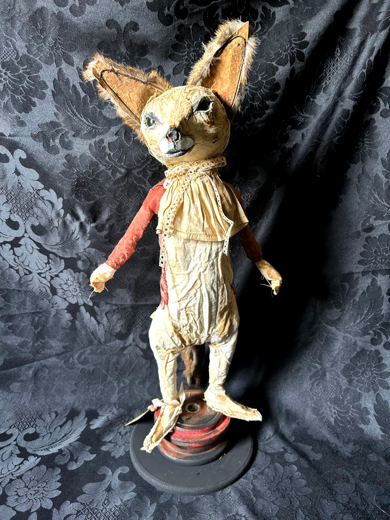DHARDELOT Fox Sculpture