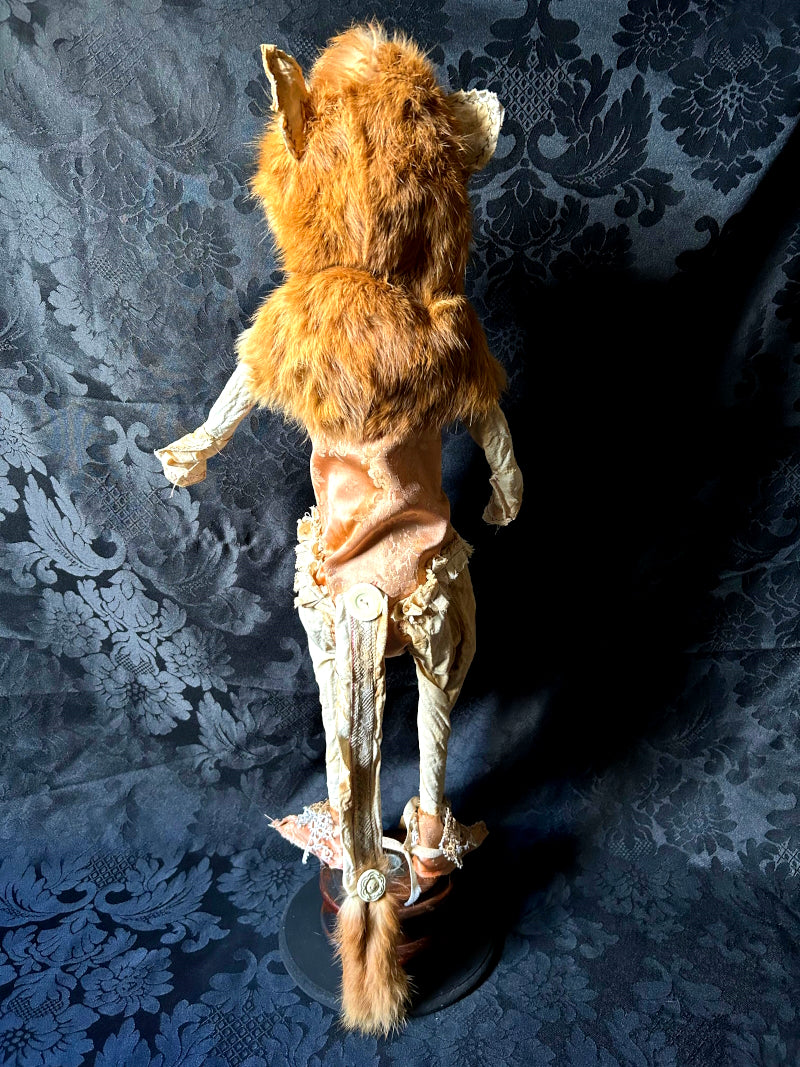 ENVERMEAUX Lion Sculpture