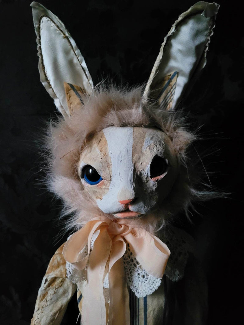 MINKOR Rabbit Sculpture