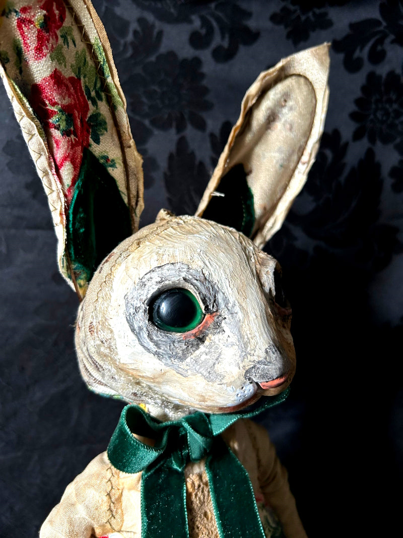 SASEBO Rabbit Sculpture