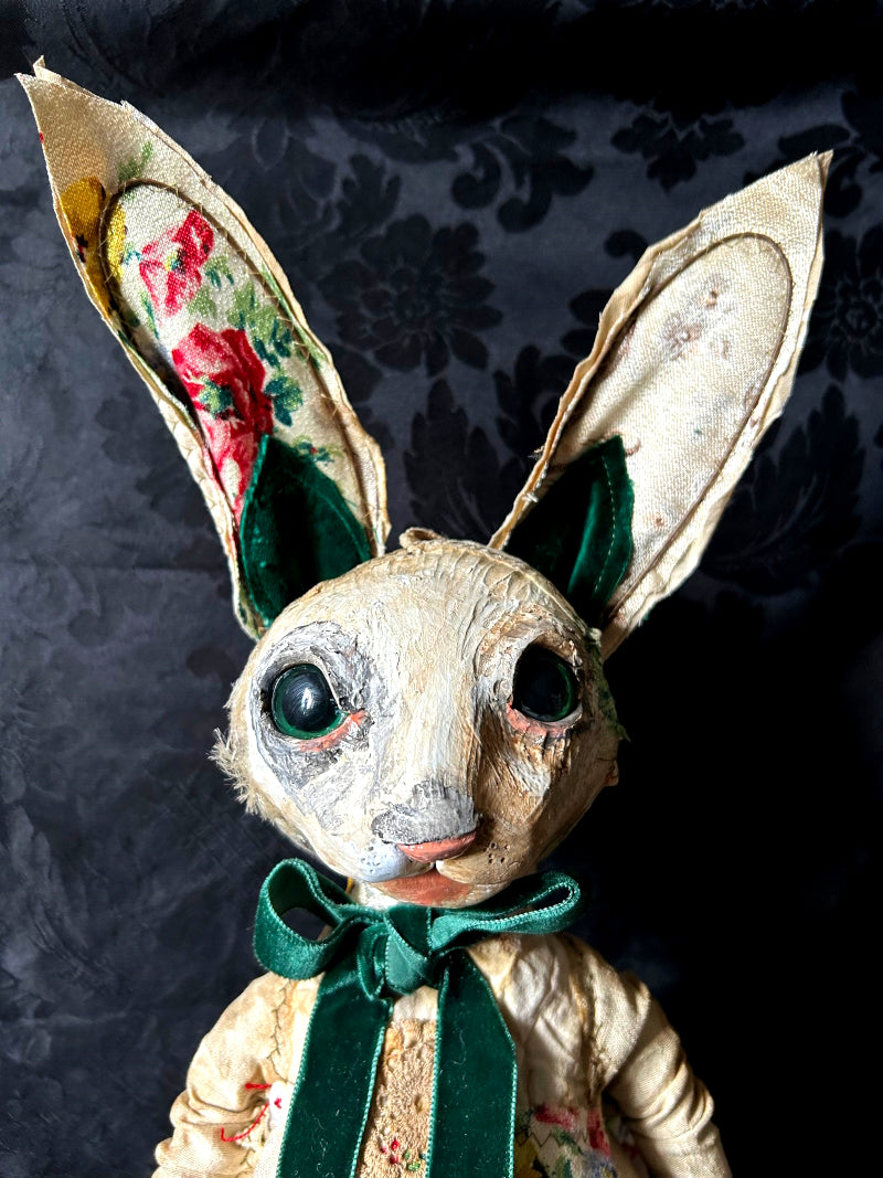 SASEBO Rabbit Sculpture