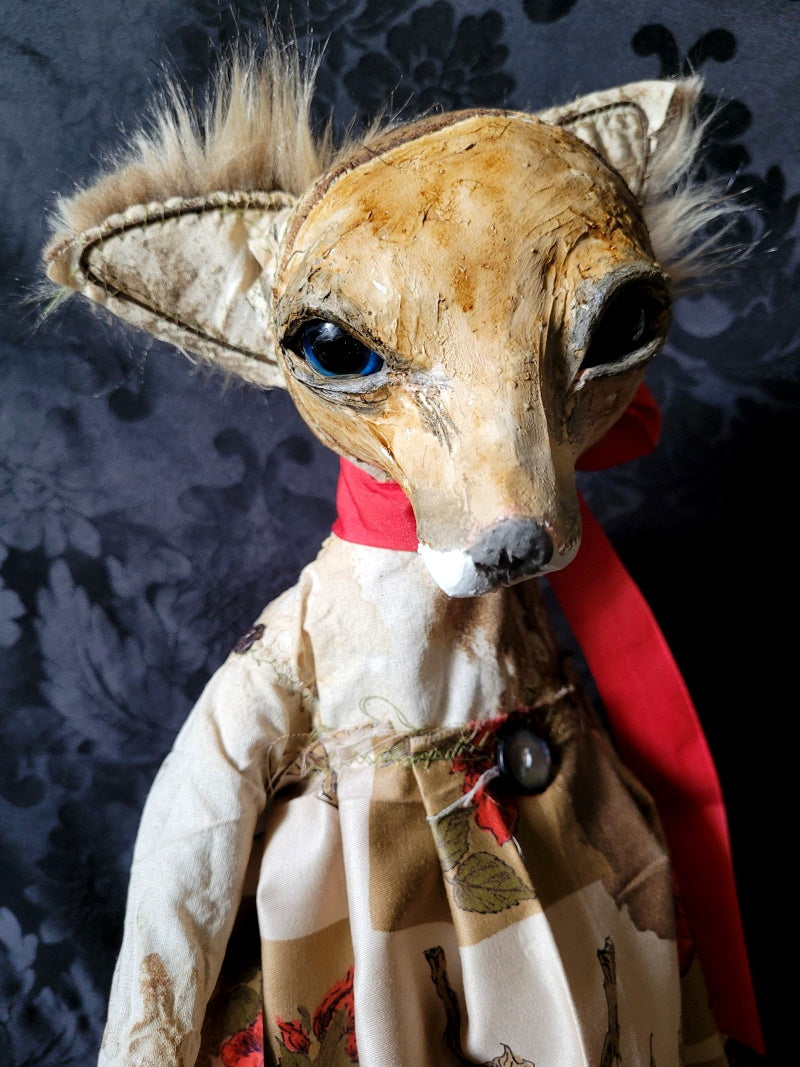 AUGENIE Fox Sculpture