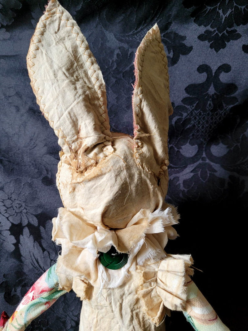 BRAQENIE Rabbit Sculpture