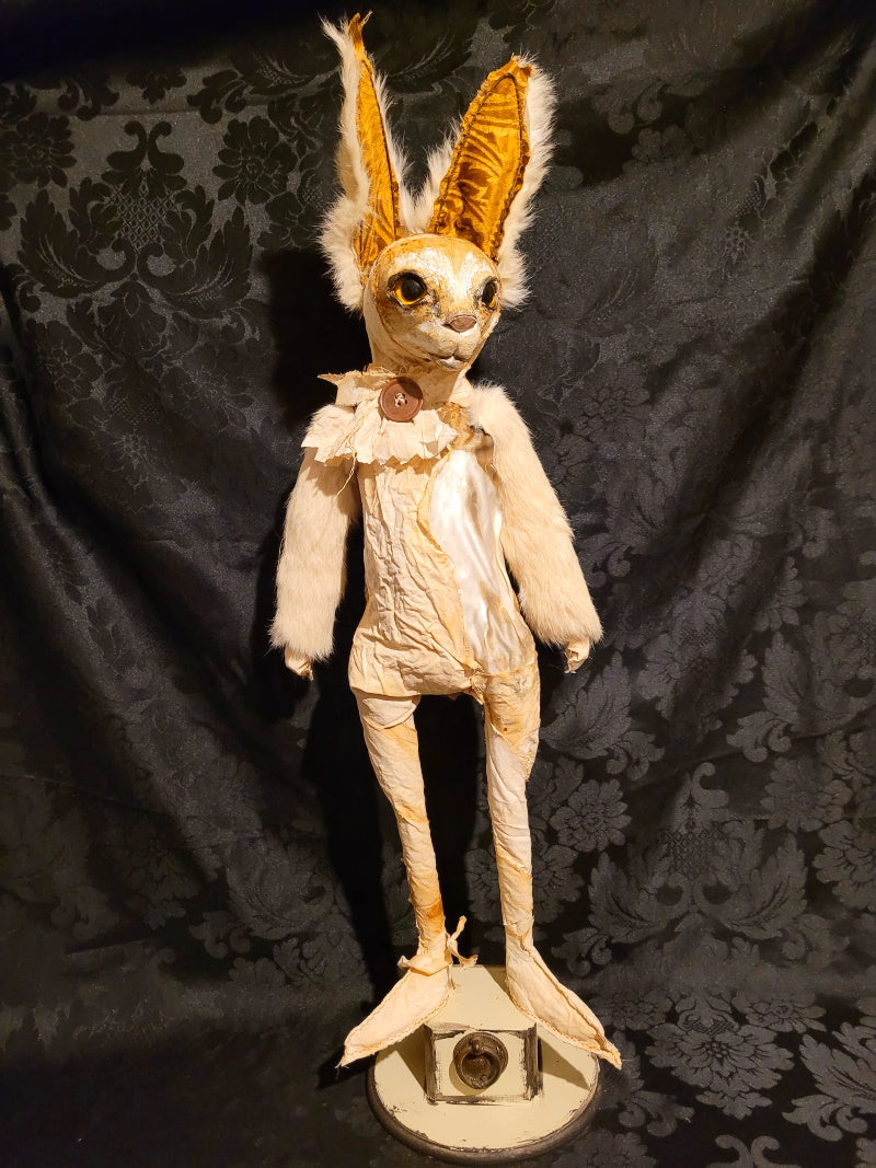 EUCHARYA Rabbit Sculpture