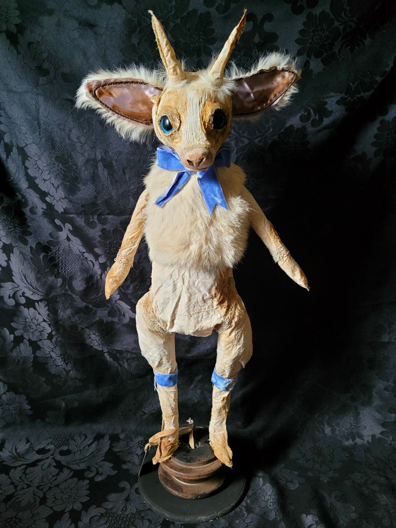 FRAMLINGHAM Goat Sculpture