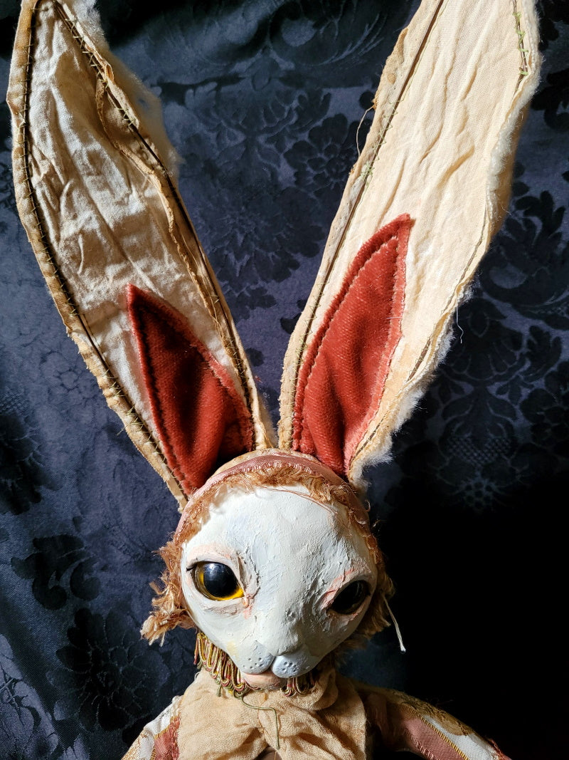 ILKLEY Rabbit Sculpture