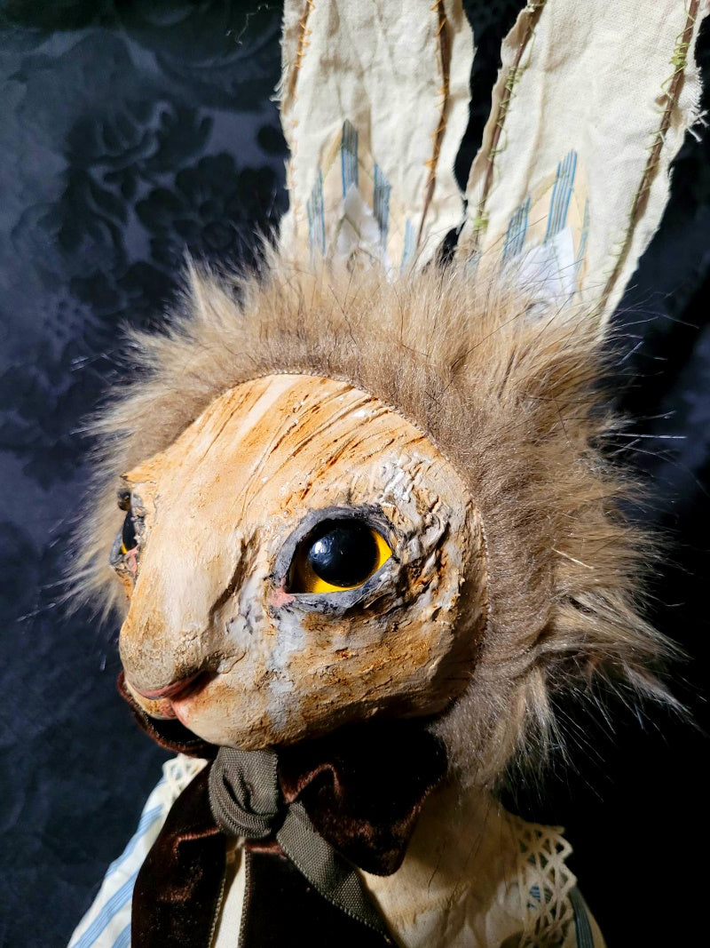 MULVEY Rabbit Sculpture – Hip Hip Decay