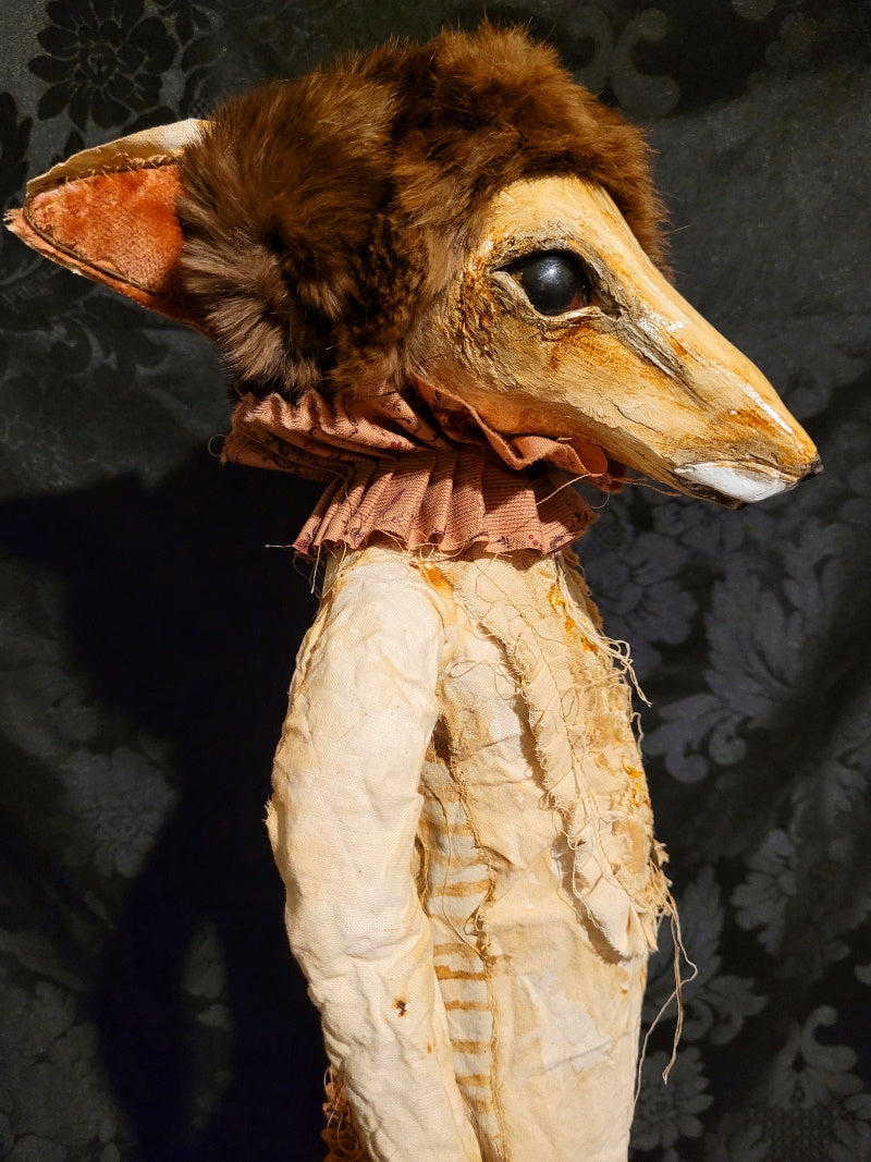 MUSKELLEY Fox Sculpture