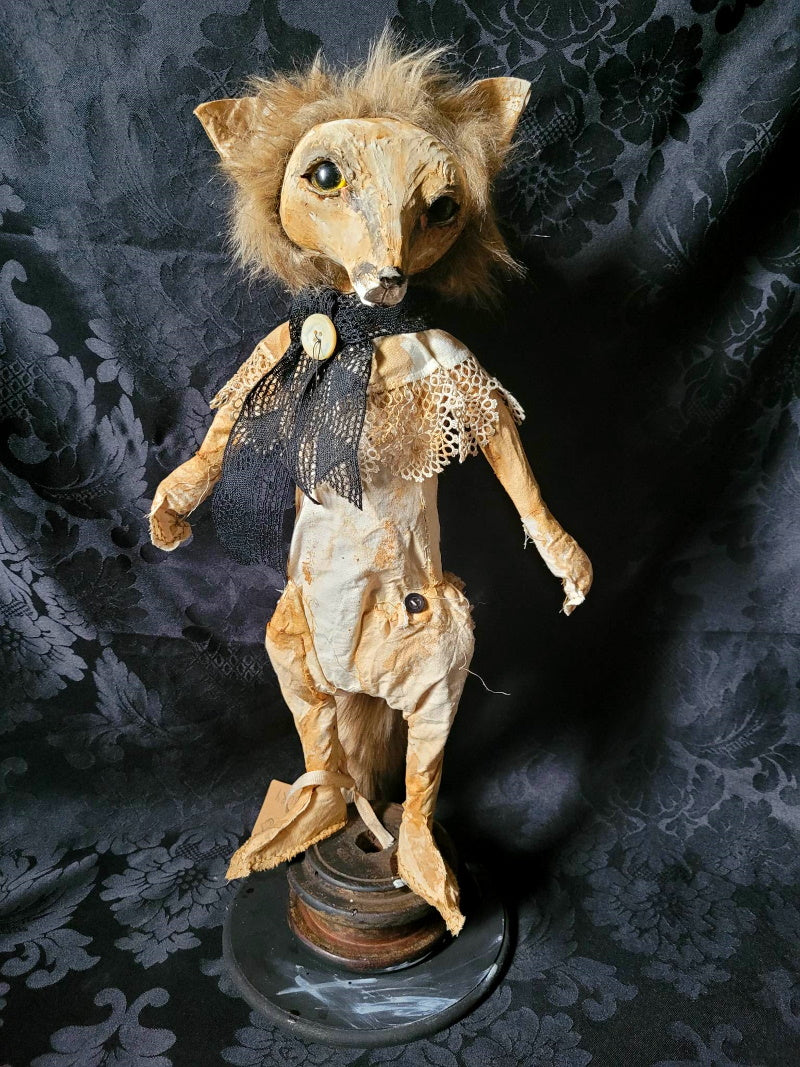 OLDBURY Fox Sculpture