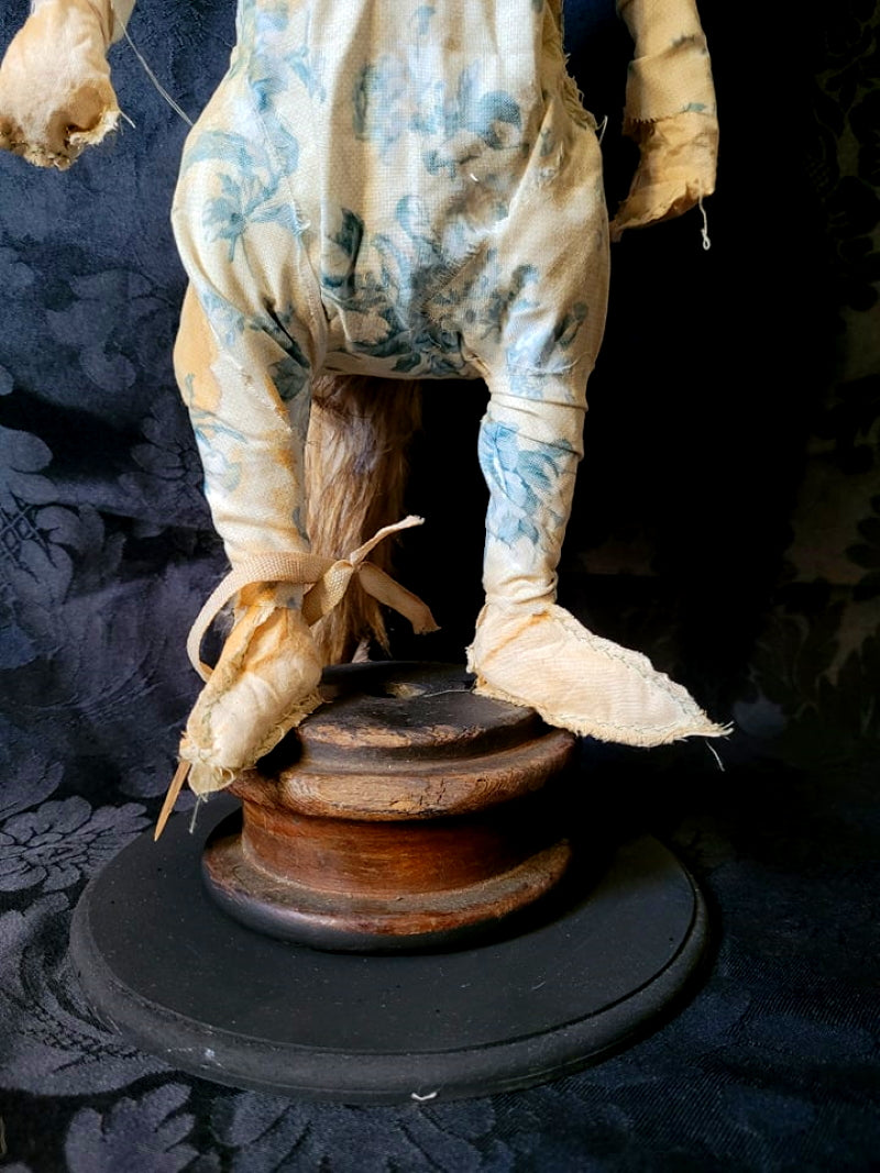 QUILYA Fox Sculpture