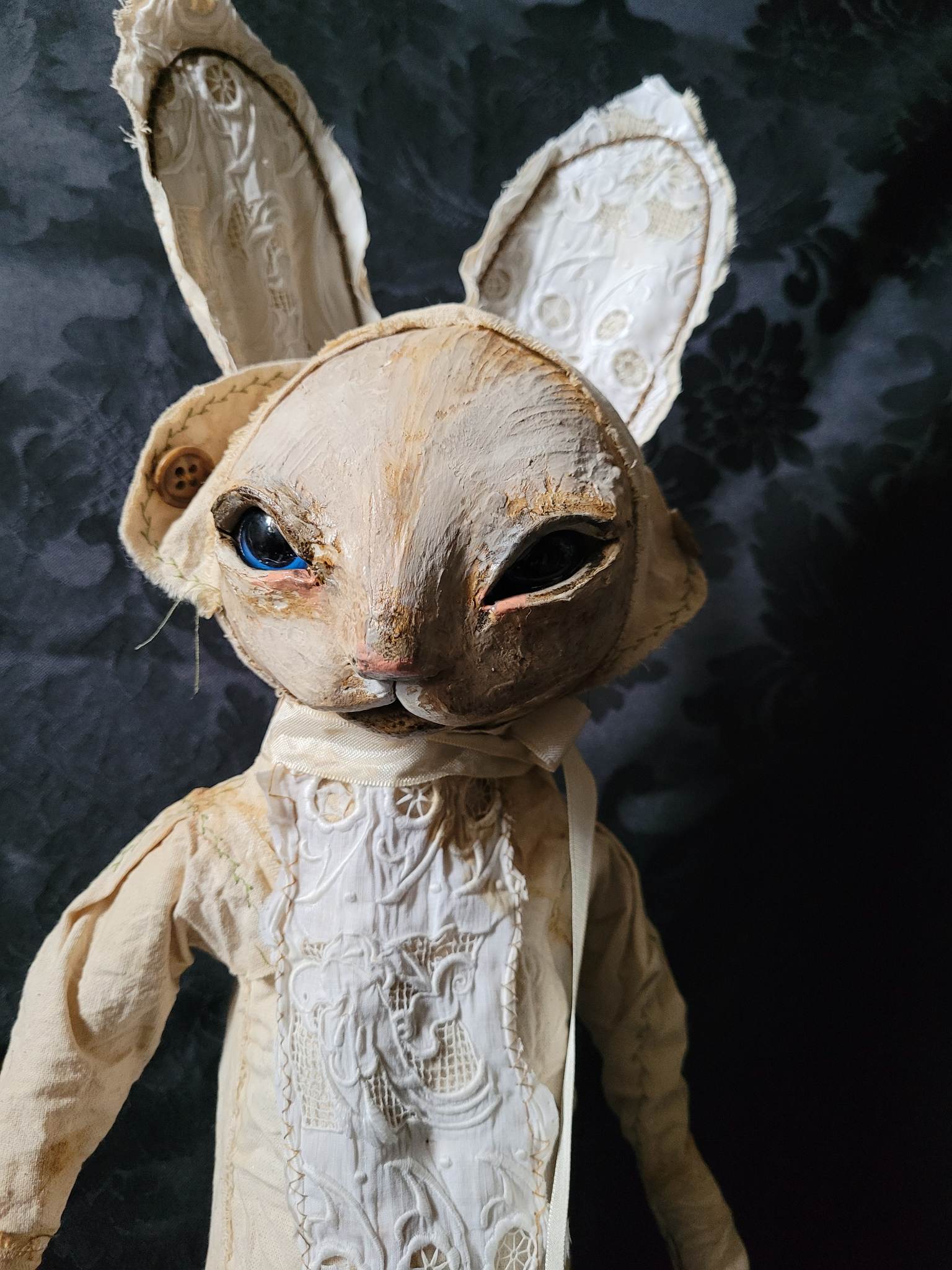 TINGRAYE Rabbit Sculpture