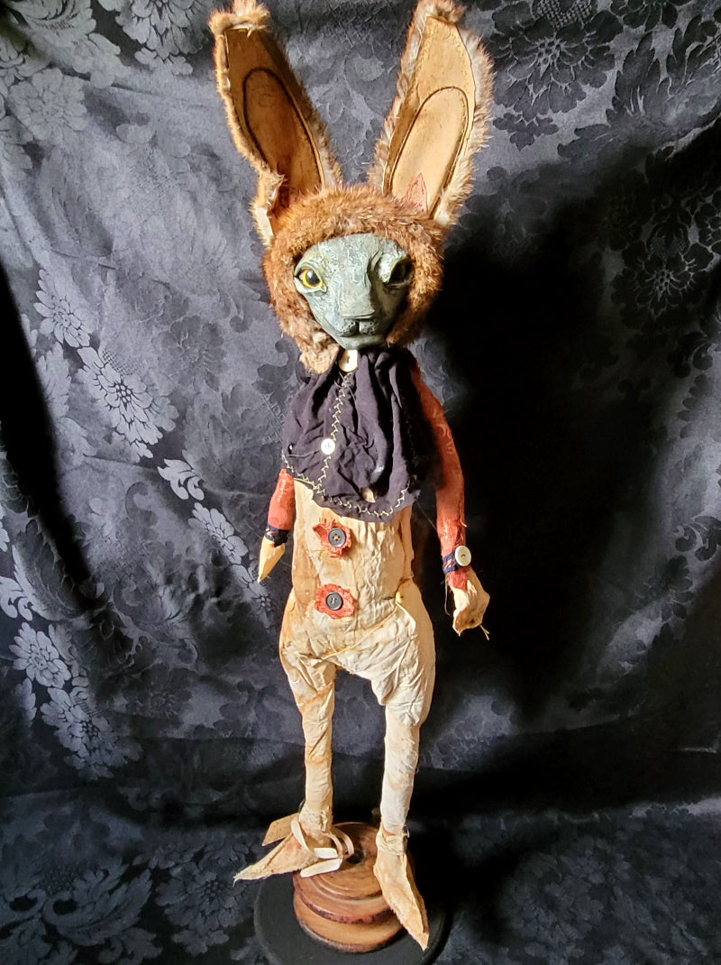 USKIER Rabbit Sculpture – Hip Hip Decay