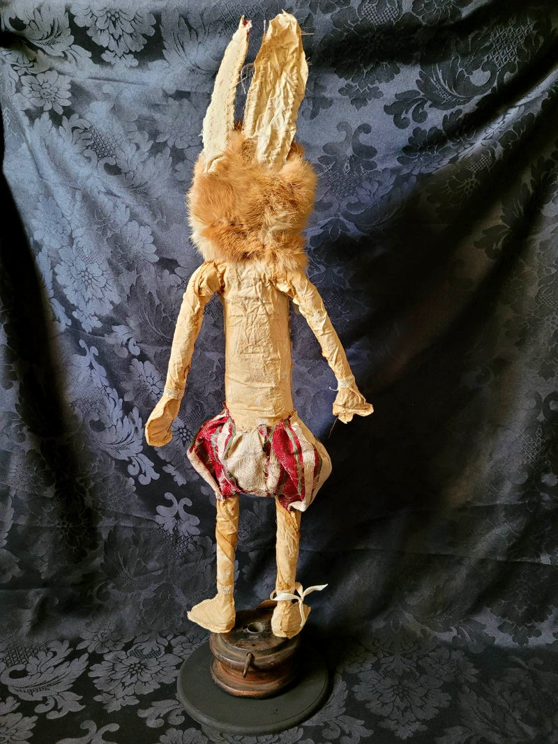 WORMLEY Rabbit Sculpture – Hip Hip Decay