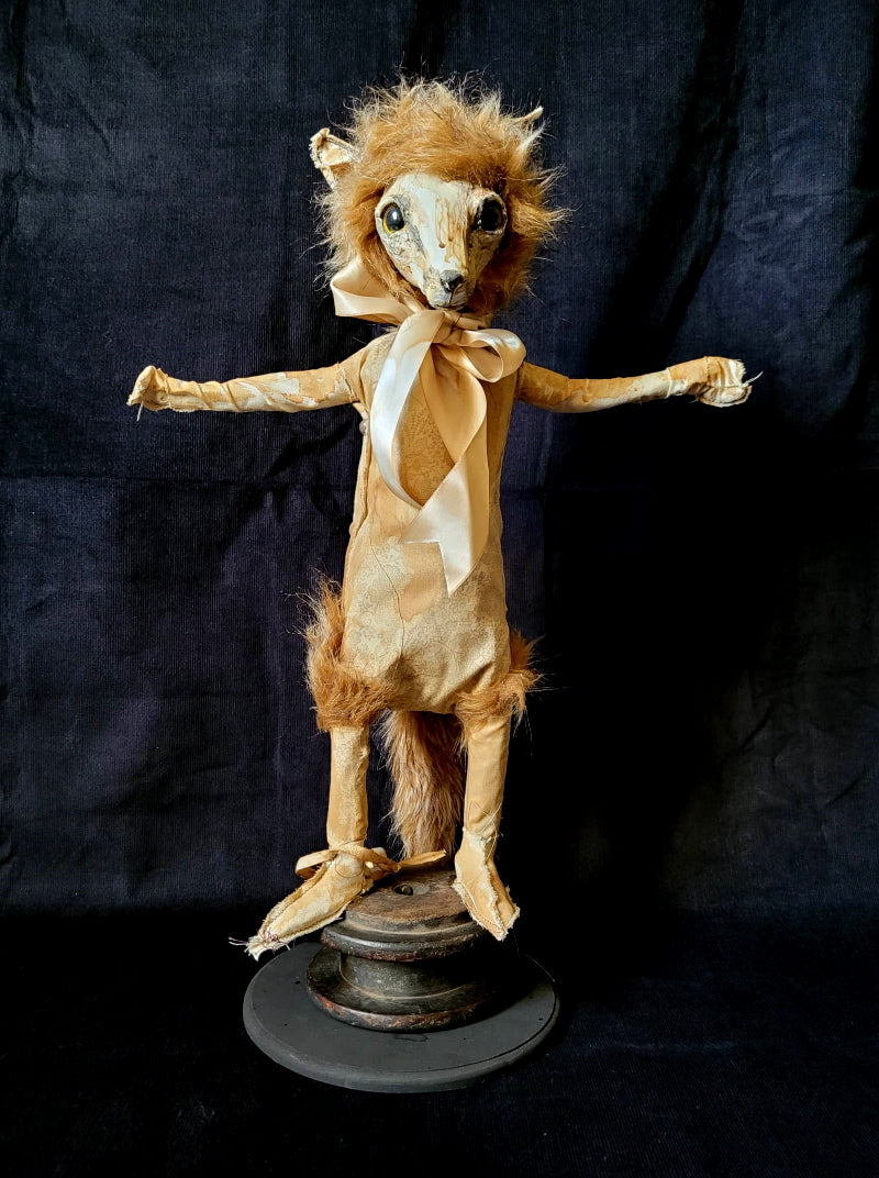 ZINGIBER Fox Sculpture